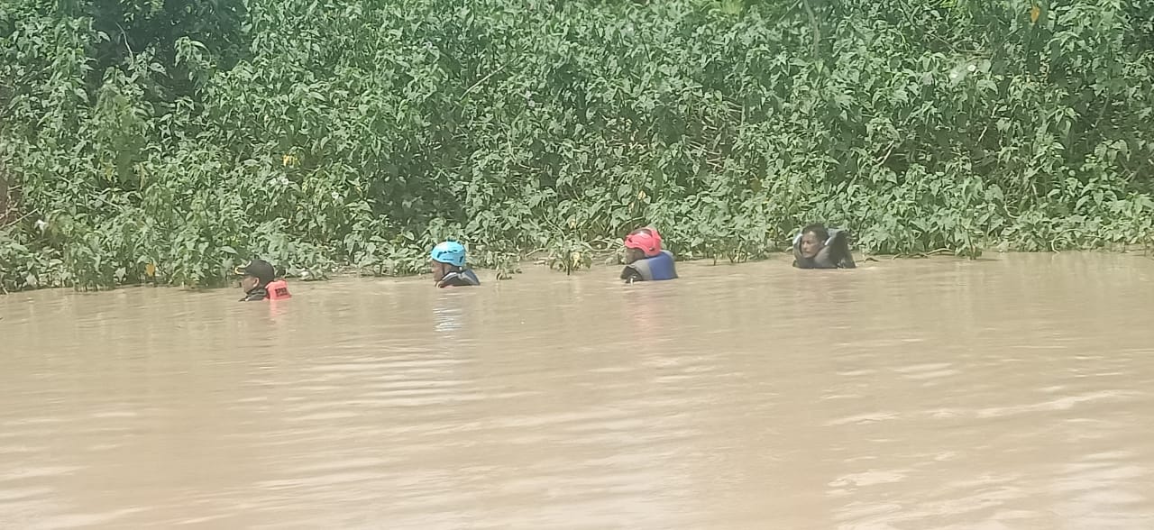 Diduga Gangguan Jiwa, Wanita Muda Tenggelam di Bengawan Solo