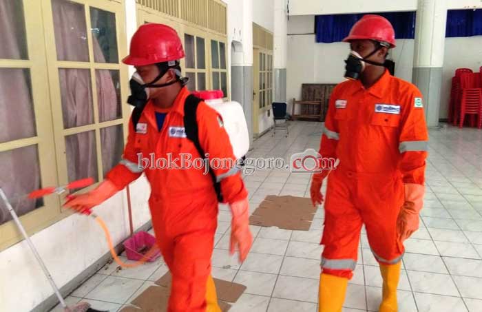 Disterilkan Sebelum Salat Jumat