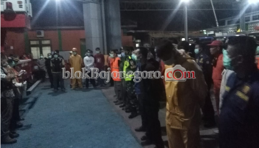 Kompak Semprot Disinfektan Cegah Penyebaran Covid-19