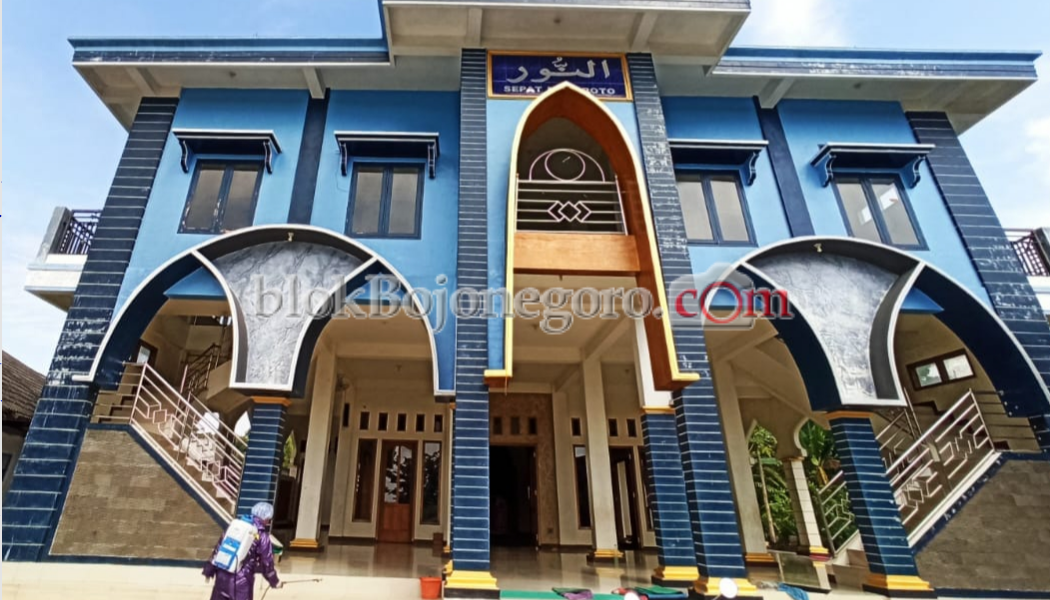 Bantu Pemda, Kampus Ungu Semprot Fasum