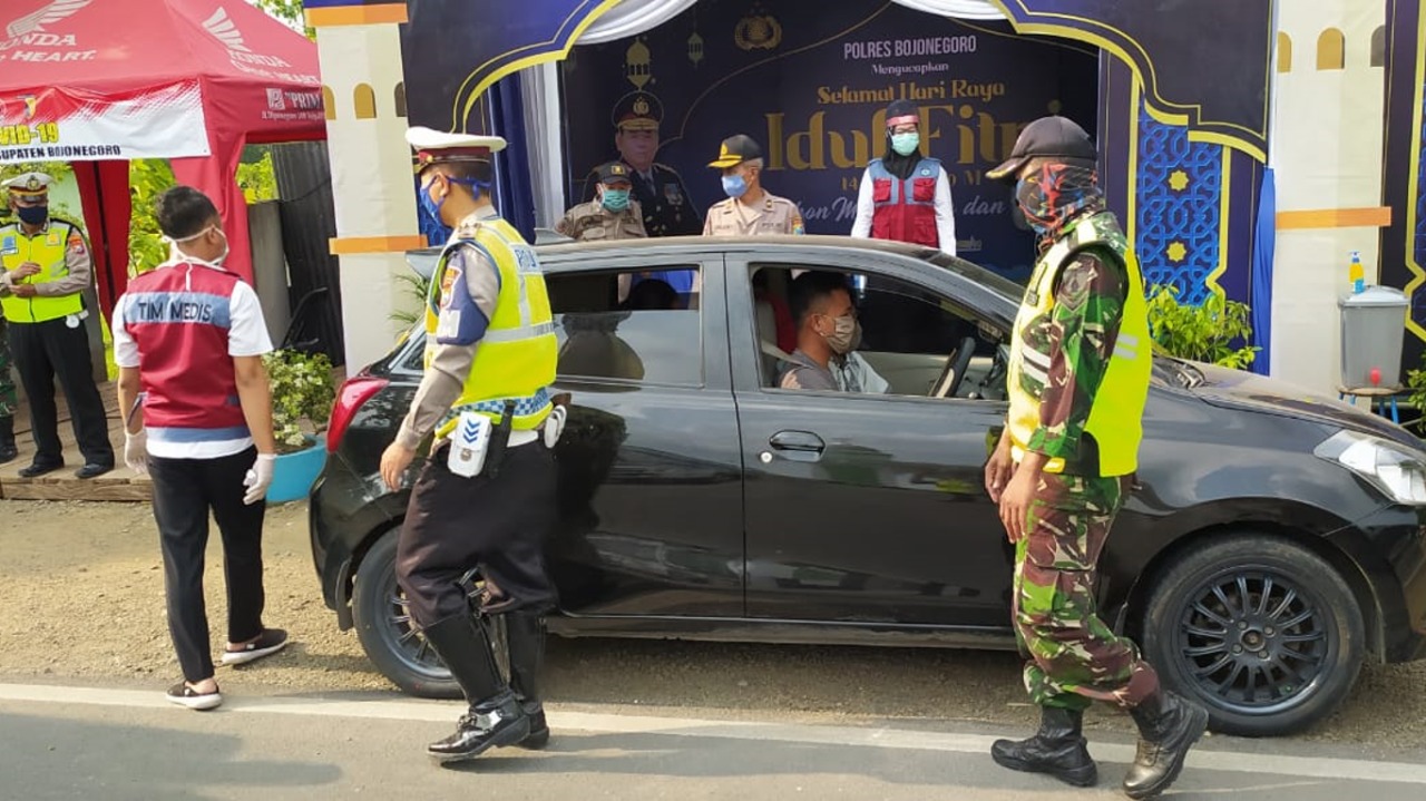 Polres Bojonegoro Sekat Pemudik Luar Wilayah Jatim