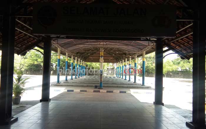 Trayek Bus Jurusan Bojonegoro Mandek, Terminal Sepi