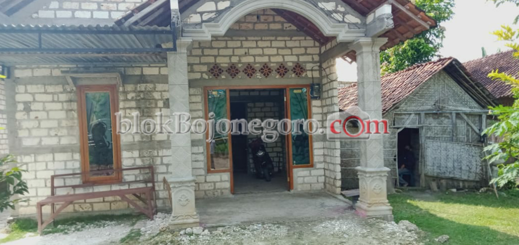 Masih Satu KK, Begini Kehidupan Surati