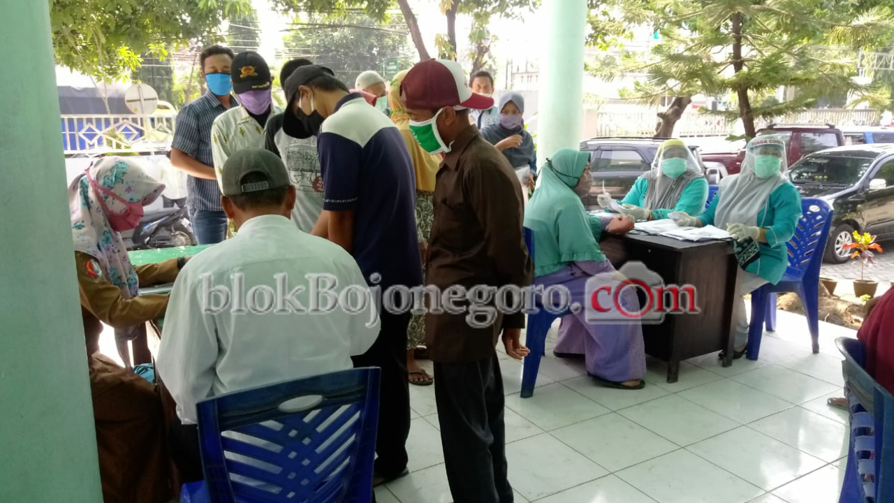 Pertengahan Mei, Semua Warga di Kalitidu Terima BLT DD