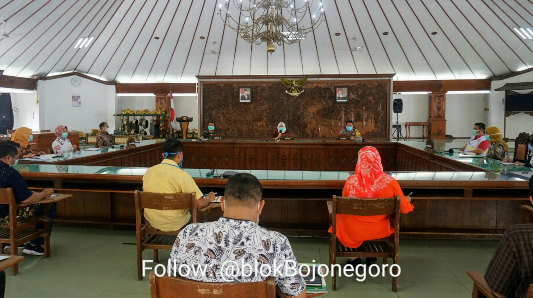 Pedagang Jalani Isolasi, Pemkab Salurkan Bantuan