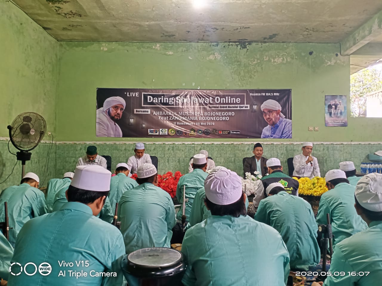 Peringati Nuzulul Qur'an, Pecinta Sholawat di Bojonegoro Adakan Sholawatan Virtual