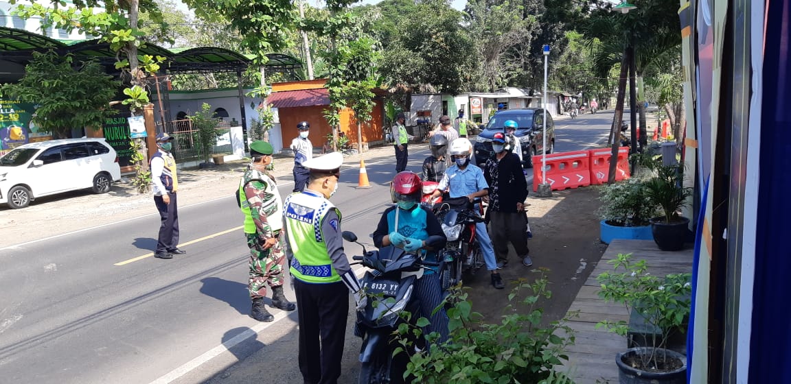 Sepekan, Aparat Gabungan Halau 163 Kendaraan Pemudik dari Luar Kota
