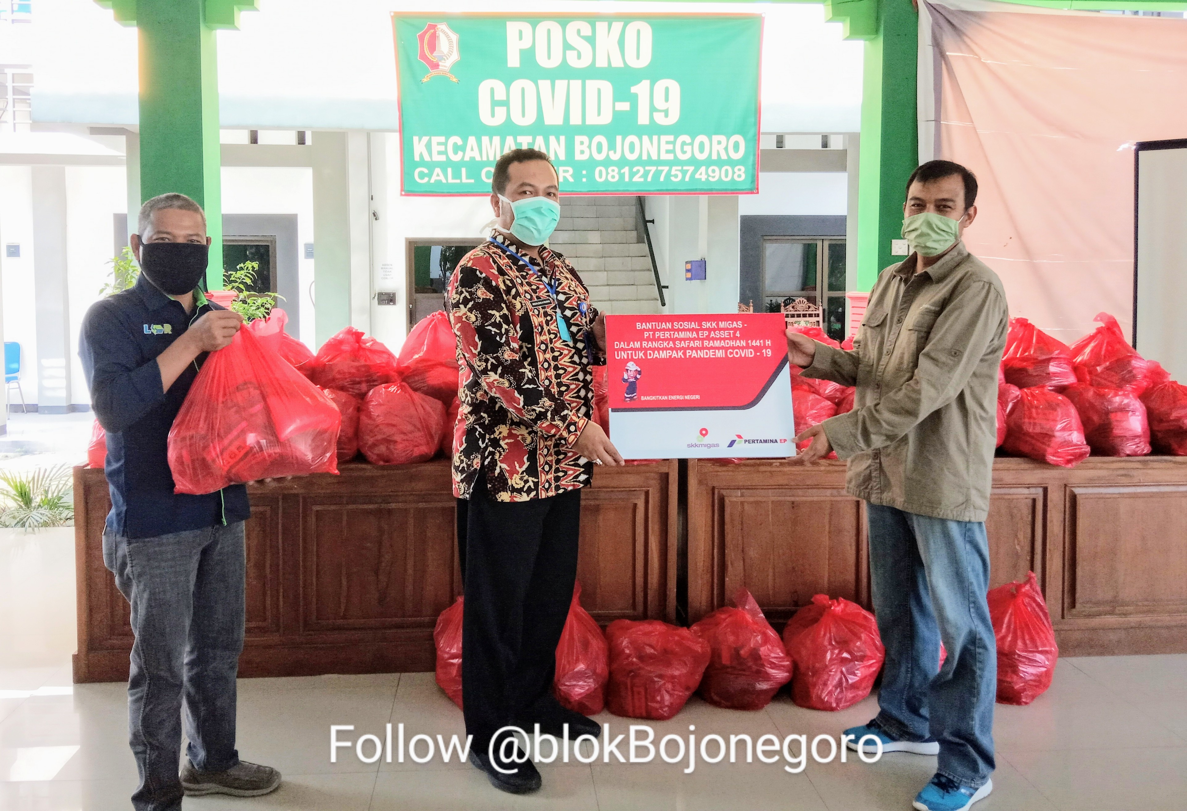 SKK Migas-Pertamina EP Asset 4  Serahkan Sembako untuk Warga Terdampak Covid-19