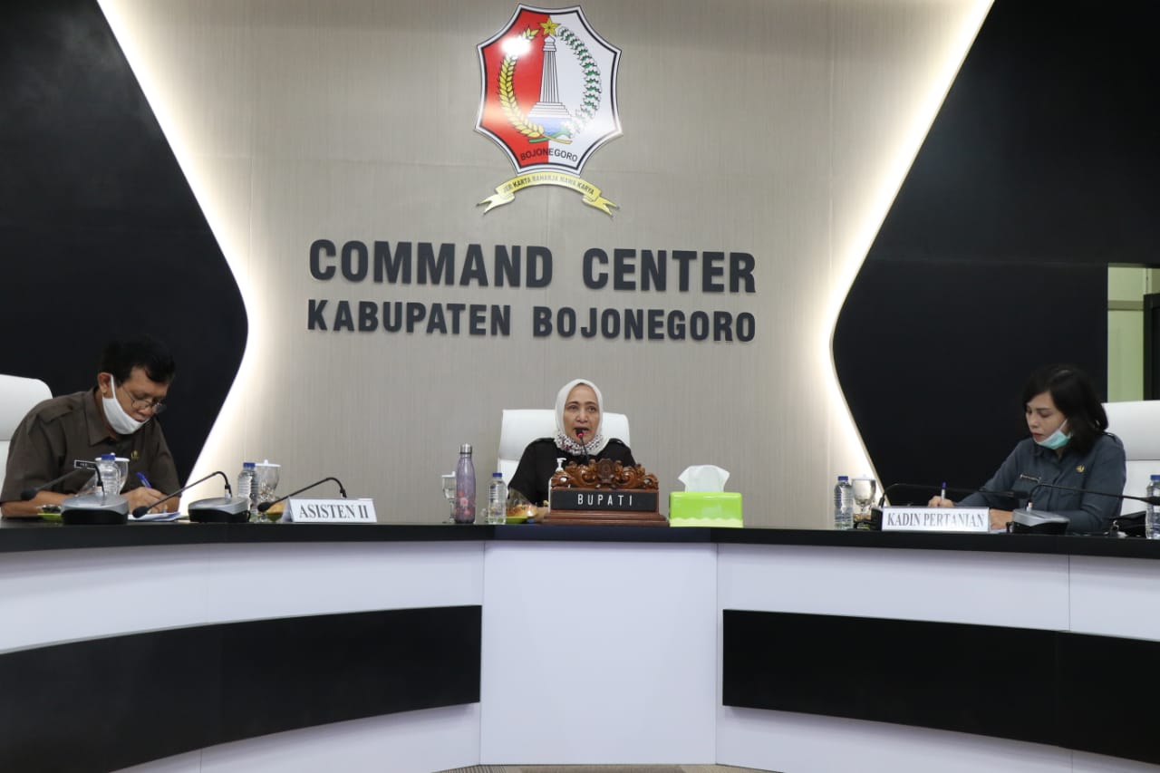 Bupati Berikan Pembinaan Pertanian dalam Menjaga Ketahanan Pangan
