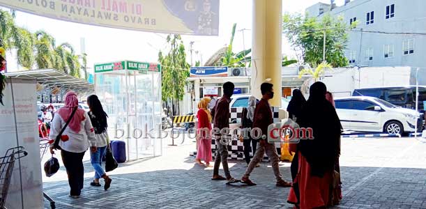 Di Mall Tangguh Ada Bilik Disinfektan dan Monitoring Jumlah Pengunjung