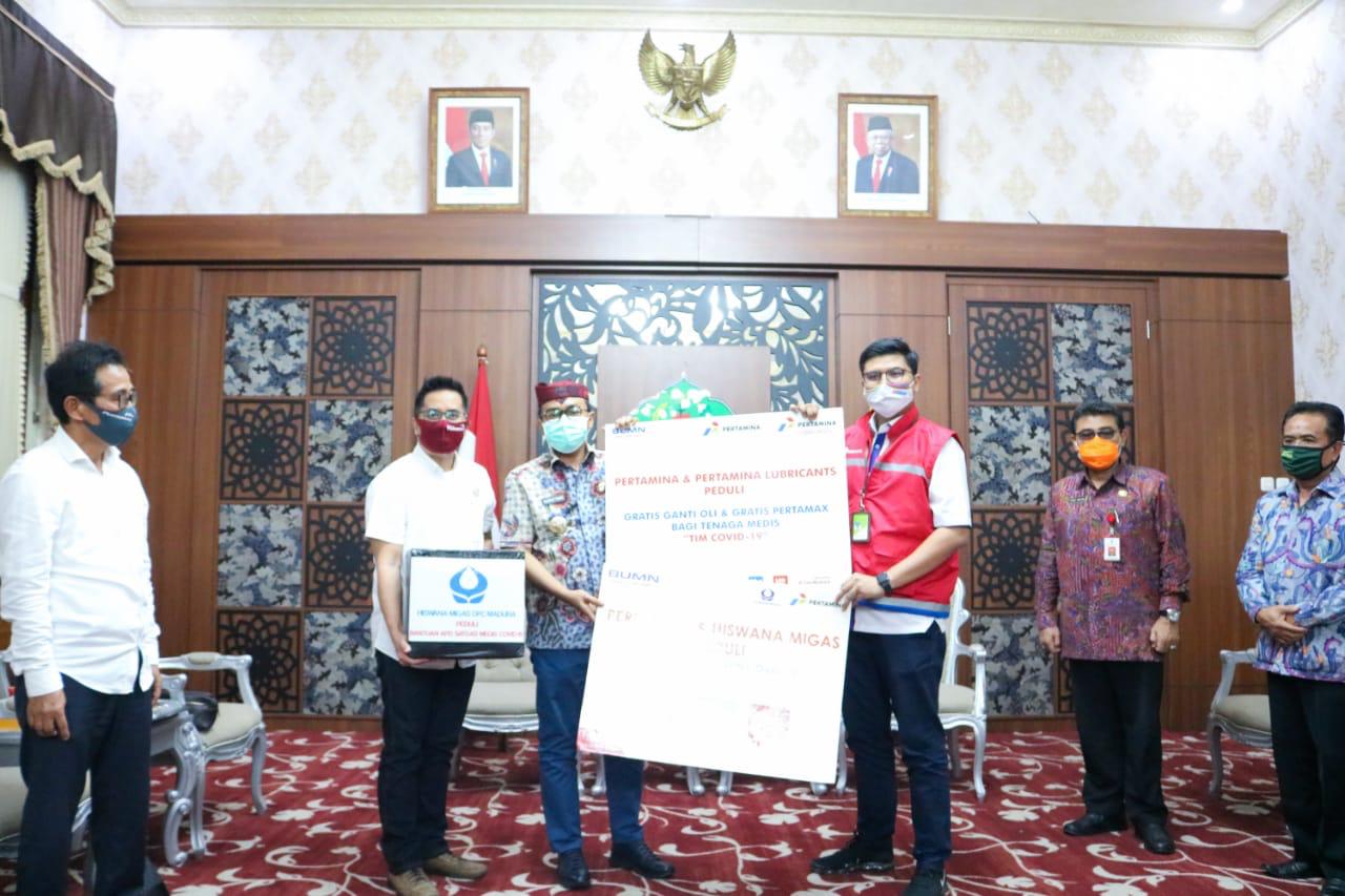 Pertamina – Hiswana Bersinergi, Peduli Tenaga Medis di Madura