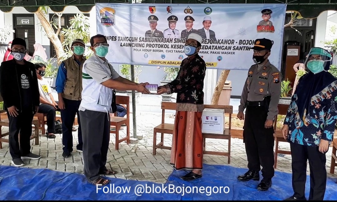 Sejak Maret Santri Luar Jawa Dilarang Pulang