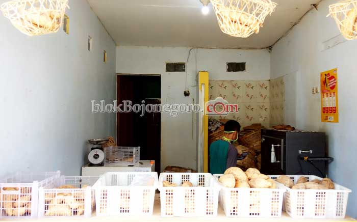 Laris, Manisnya Ubi bakar Cilembu Madu Khas Tanah Sunda