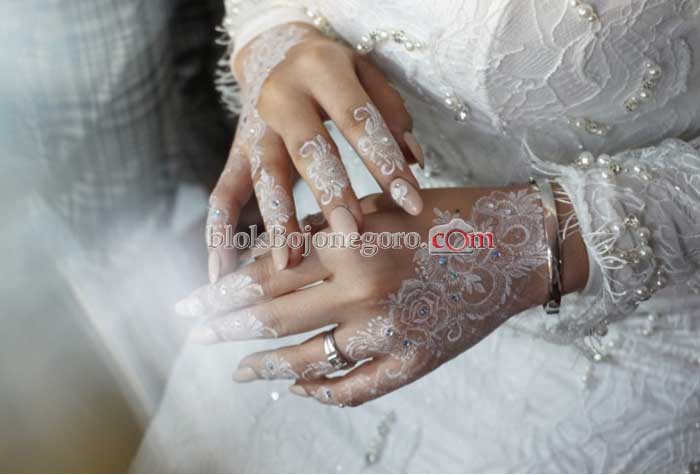 Indahnya Seni Henna yang Diburu Calon Pengantin
