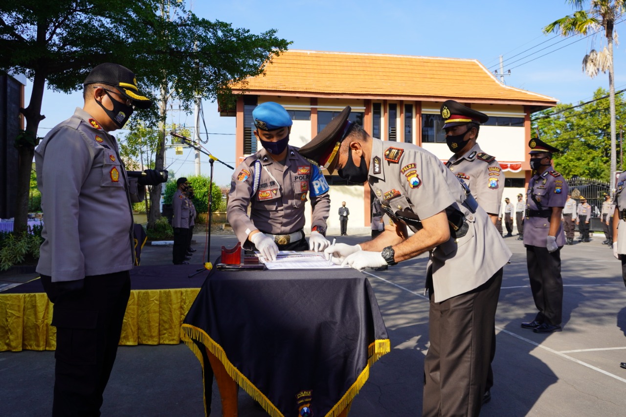 Kasat dan Empat Kapolsek di Polres Bojonegoro Dimutasi