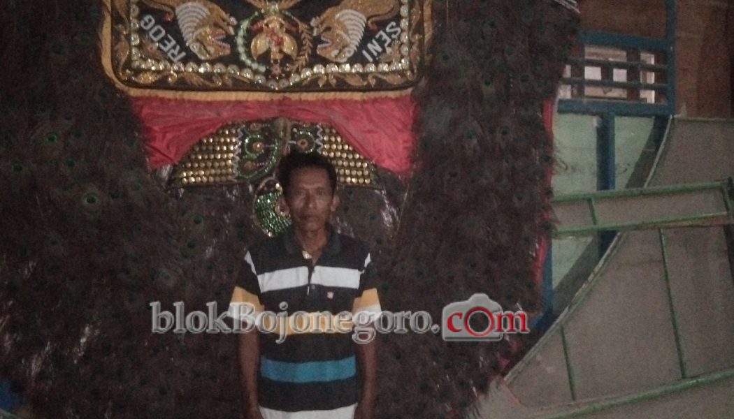 Seniman Reog Pilih Bertani di Masa Pandemi