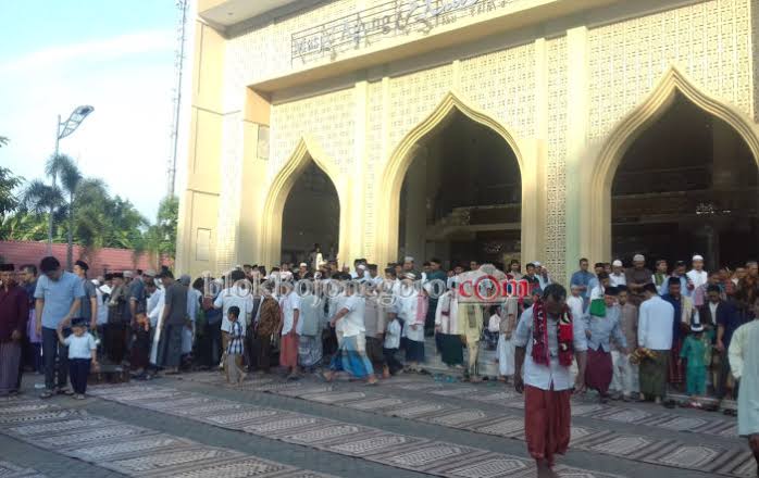 Masjid Agung Laksanakan Salat Ied, Jemaah Harus Taat Protokol Kesehatan
