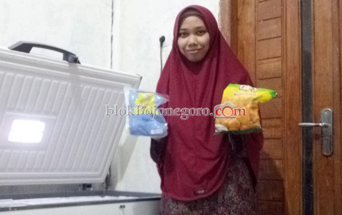 Tekuni Bisnis Frozen, Omzet Fantastis