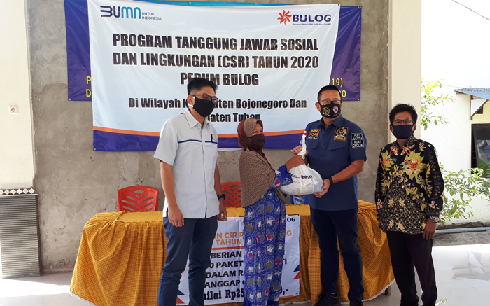 Bersama DPR RI, Bulog Distribusikan Ribuan Sembako