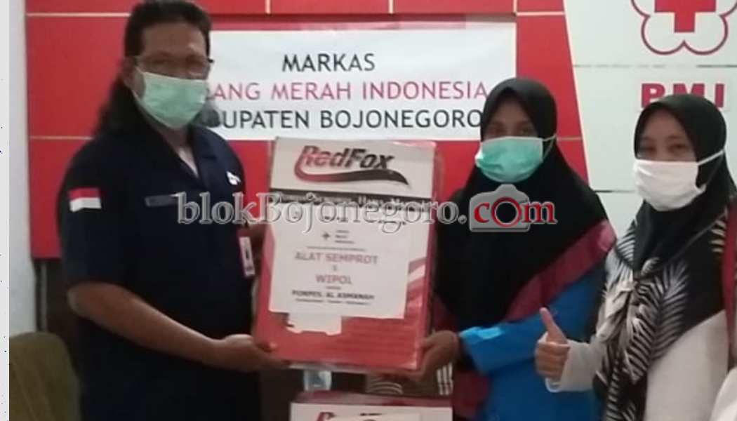 PMI Serahkan Bantuan untuk 15 Ponpes dan 9 Sibat Desa