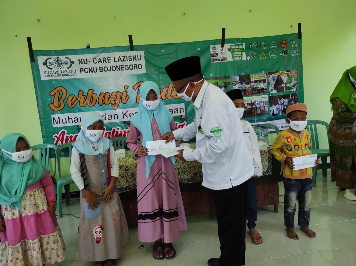 Lazisnu Bojonegoro Santuni Yatim Dhuafa Pinggiran Hutan