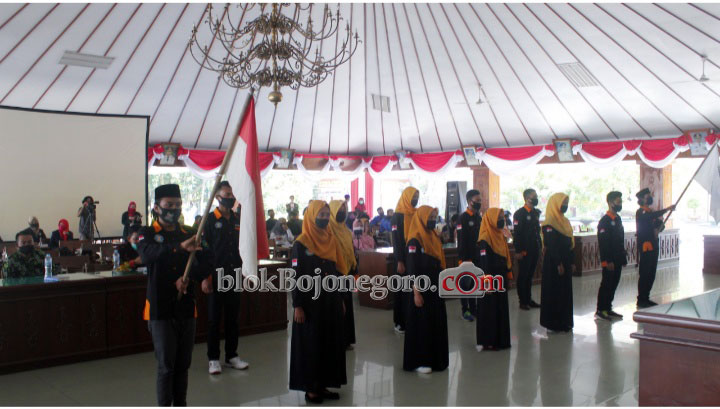 Lantik 30 Pengurus, ini Pesan Kepala Bangkesbangpol untuk FKMB UINSA