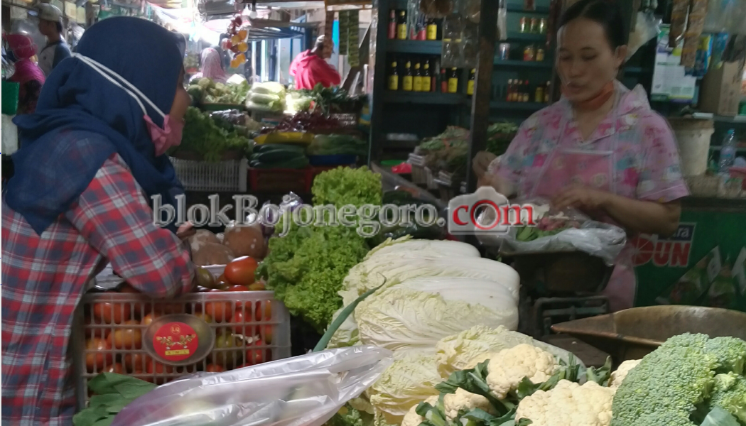 Harga Tomat Anjlok, Perkilogram Hanya Rp3.000