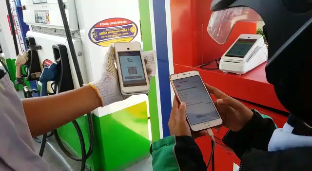 Dua Bulan Uji Coba, Transaksi Non-Tunai di SPBU Surabaya Meningkat