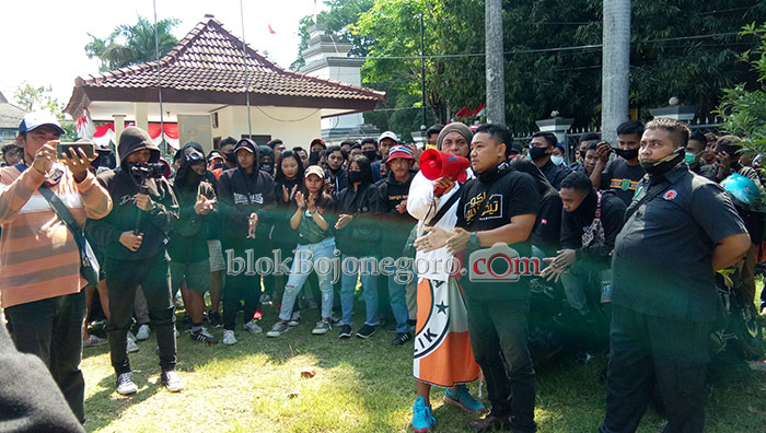 Liga 3 Dimulai November, Suporter Persibo Semakin Resah