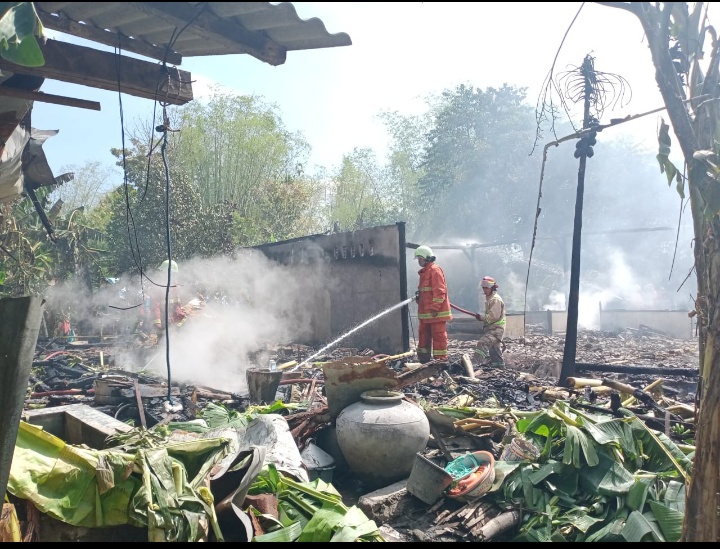 Dua Rumah di Glagahwangi Ludes Terbakar, Kerugian Capai Rp143 Juta