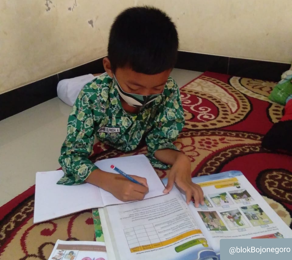 Meski PJJ Siswa Tetap Patuh Protokol Kesehatan