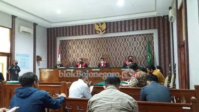 Semua Menolak Replik Jawaban Tergugat