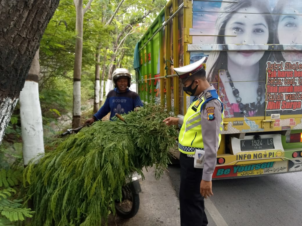 Razia Pelanggar, Tetap Ingatkan Masyarakat Patuhi Prokes Covid-19