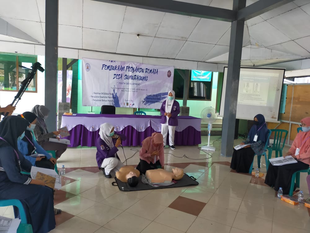 Mahasiswa Ners STIKes ICSsada Bojonegoro Launching Posyandu Remaja