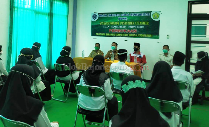 BLKK Attanwir Gelar Pelatihan Bahasa Inggris dengan Patuh Prokes