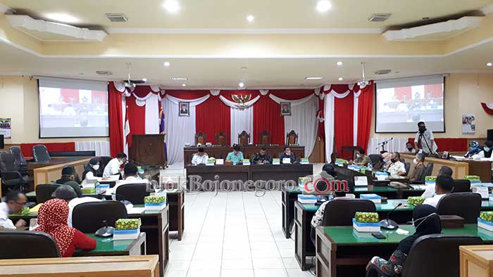 Hadirkan Semua Pihak, DPRD Mediasi Aduan Masyarakat