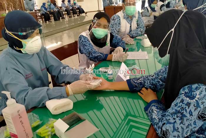 ASN dan Karyawan di Lingkup Pemkab Bojonegoro Tes Kesehatan