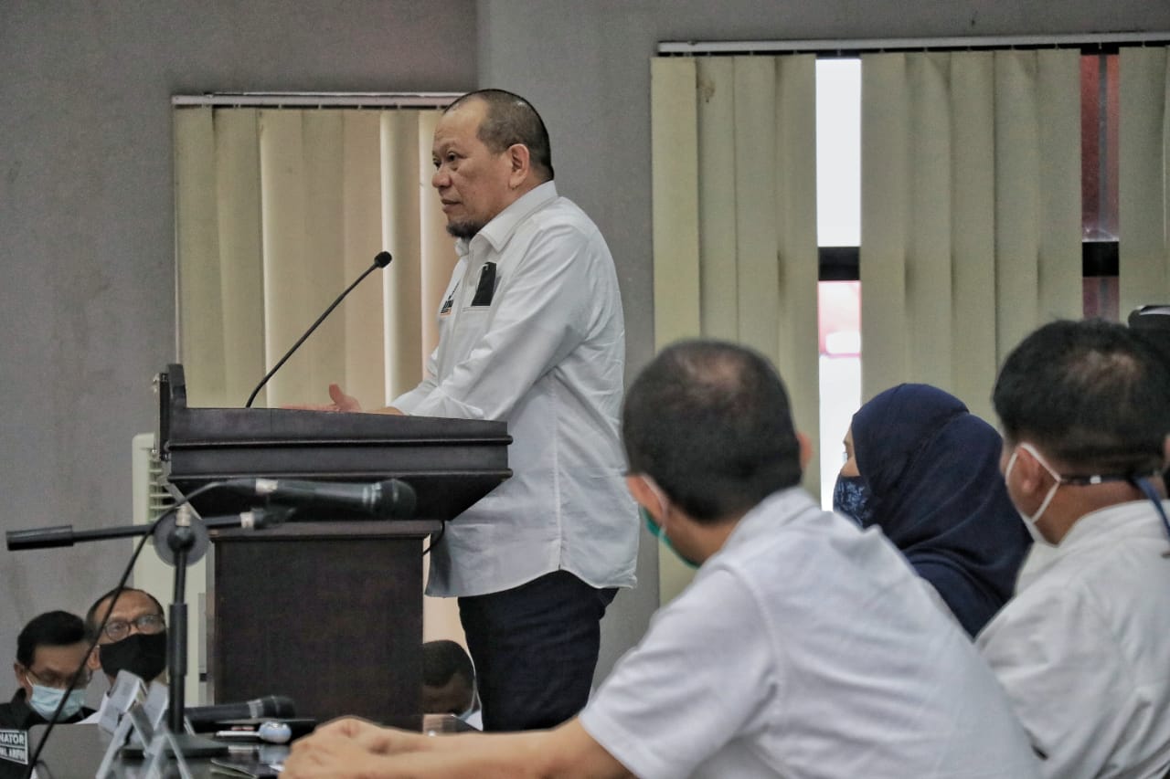 Ketua DPD  Buka Uji Kompetensi Dosen di KADIN Jatim