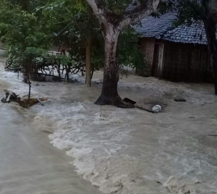 Hujan Deras, Banjir Bandang Terjang Malo dan Dander