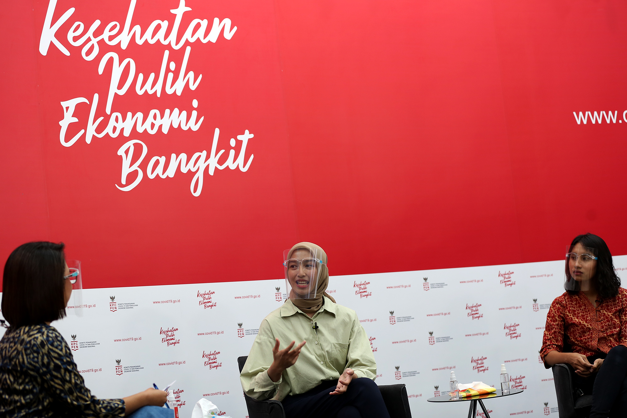 Kisah Relawan Berjuang di Bidang Kesehatan, Ekonomi dan Sosial di Masa Pandemi Covid-19