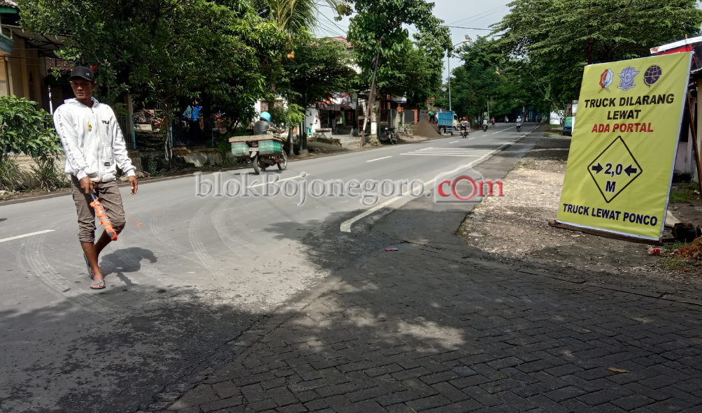 Jalan Pintas Banjarsari-Menilo Ditutup untuk Roda Empat