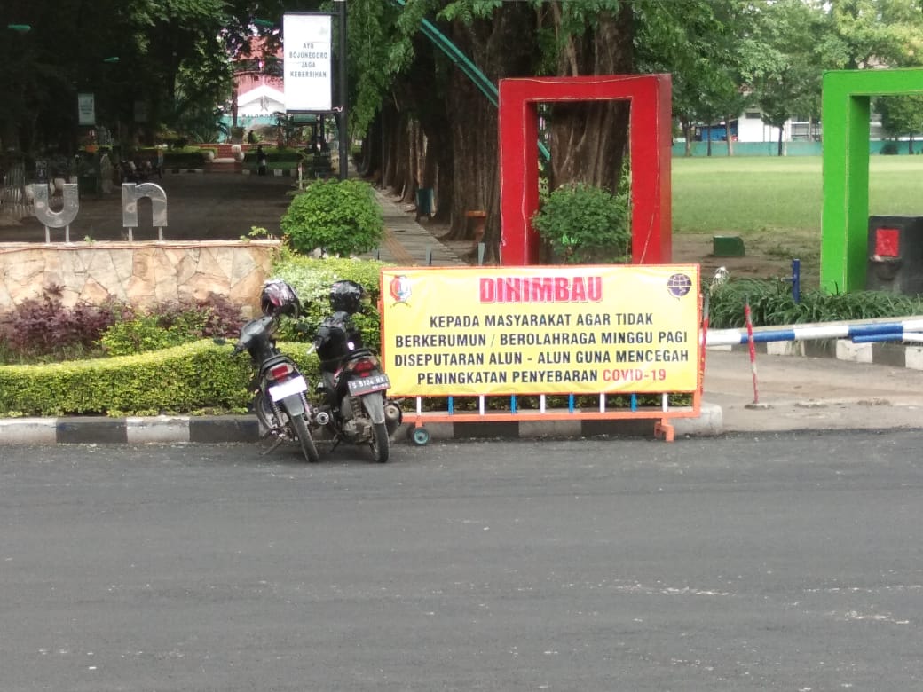 Petugas Gabungan Imbau Masyarakat Tidak Berkerumun di Alun-Alun