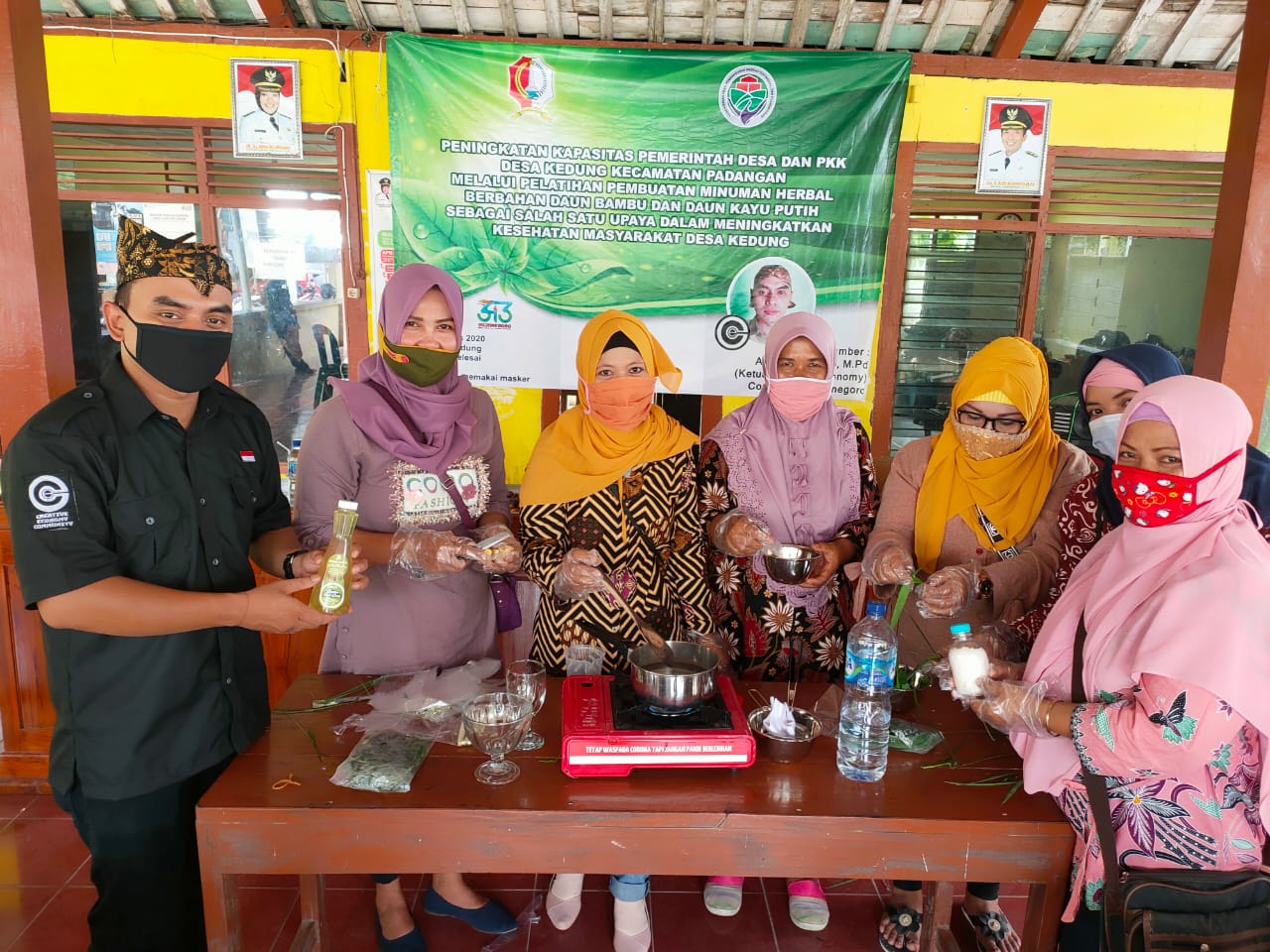Pemdes Kendung Gelar Pelatihan Pemanfaatan Tanaman Bambu dan Kayu Putih