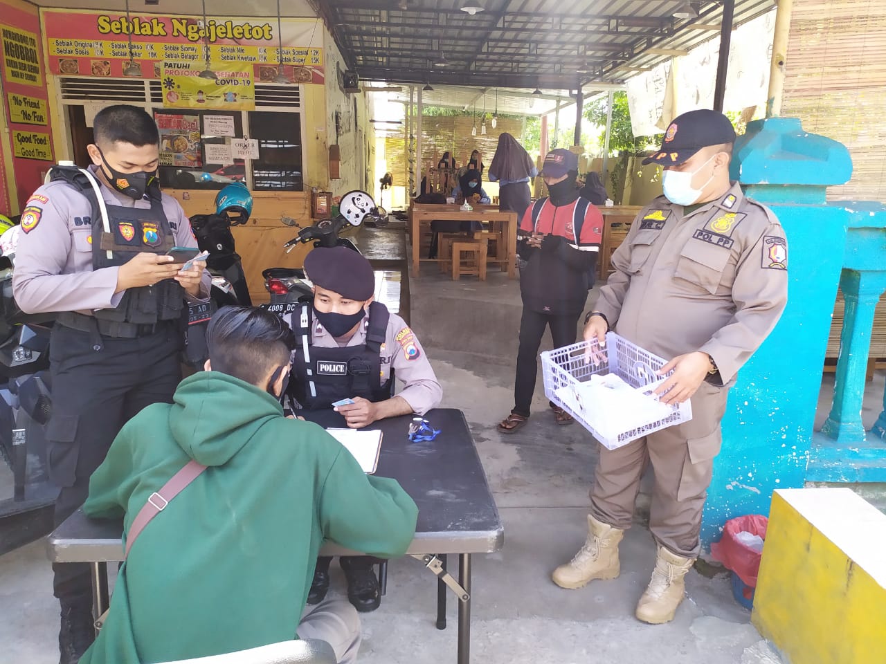 Tekan Penyebaran Covid-19, Petugas Gabungan Gelar Operasi Yustisi