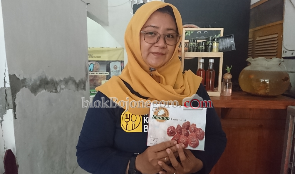 Inovatif, Industri ini Sulap Buah Salak Jadi Kurma