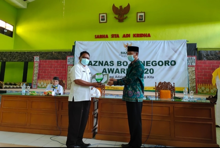 SMPN 4 Raih Penghargaan UPZ Penghimpun ZIS Terbaik