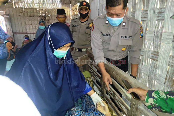 Jemur Nasi Aking, Warga Desa Temu Meninggal Kesetrum