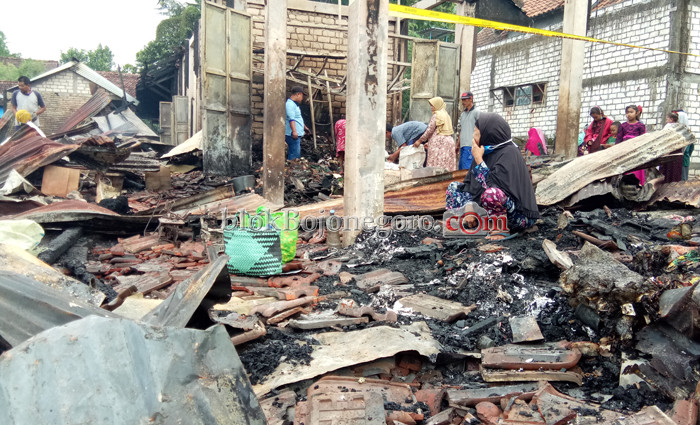 Pasar Kepoh Terbakar, 350 Lapak Ludes