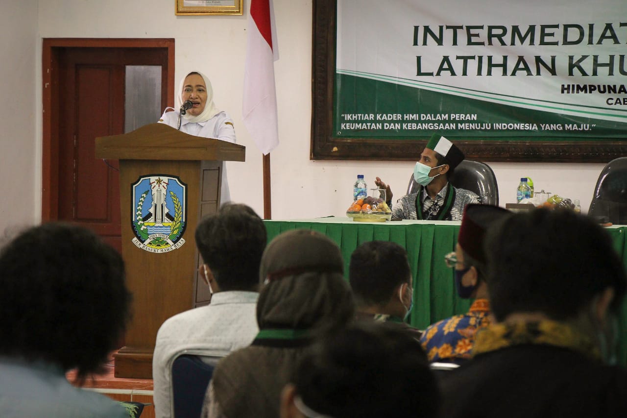 Pelatihan Khusus Kohati II Bupati Anna Ajak Generasi Muda Melek Informasi Teknologi