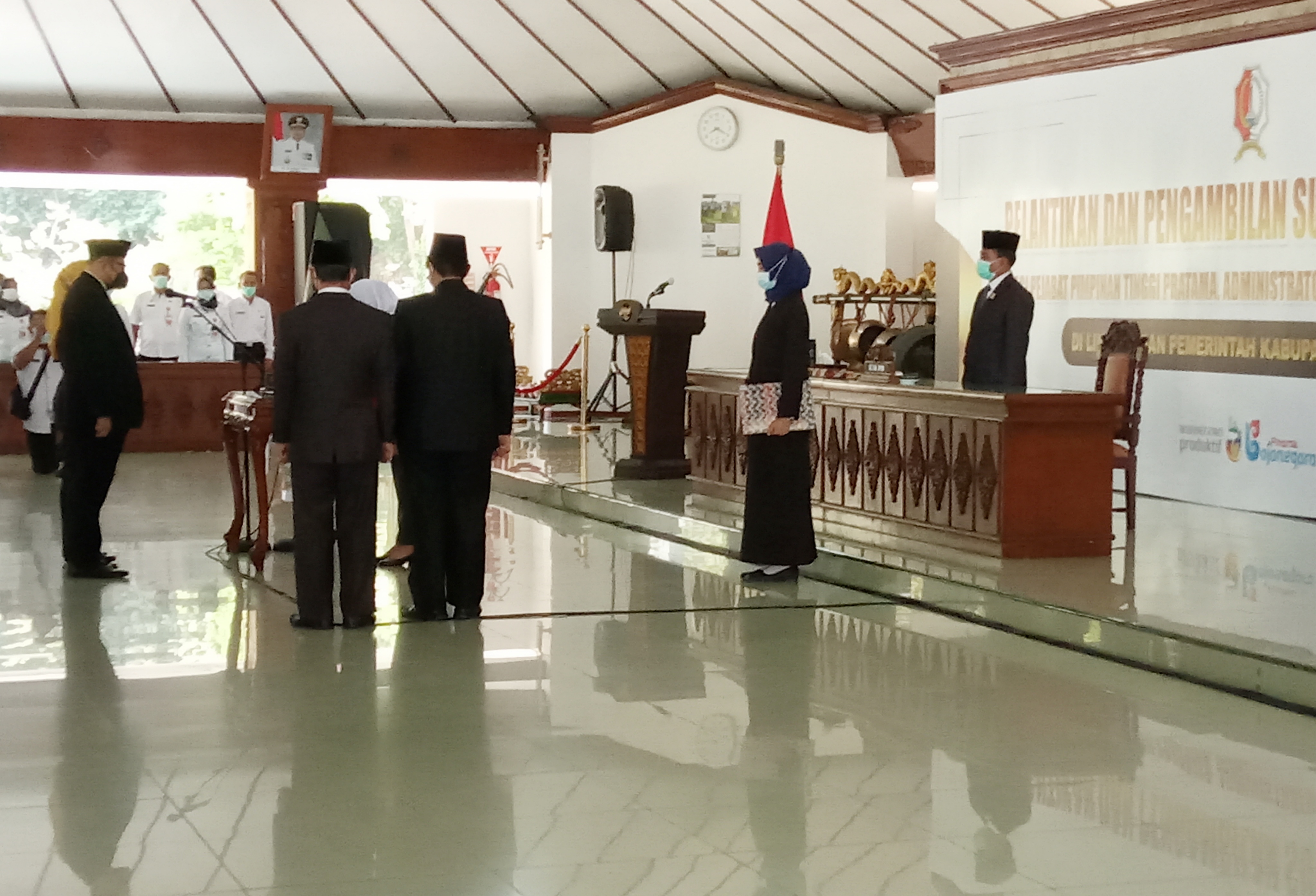 Bupati Anna Lantik 239 Pejabat Pimpinan Tinggi Pratama, Administrator dan Pengawas SD